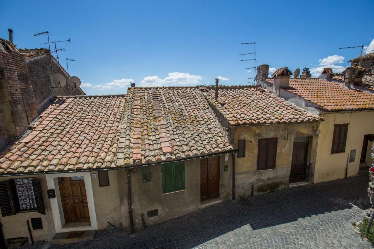 شقة La Finestra Sul Borgo براتشيانو المظهر الخارجي الصورة